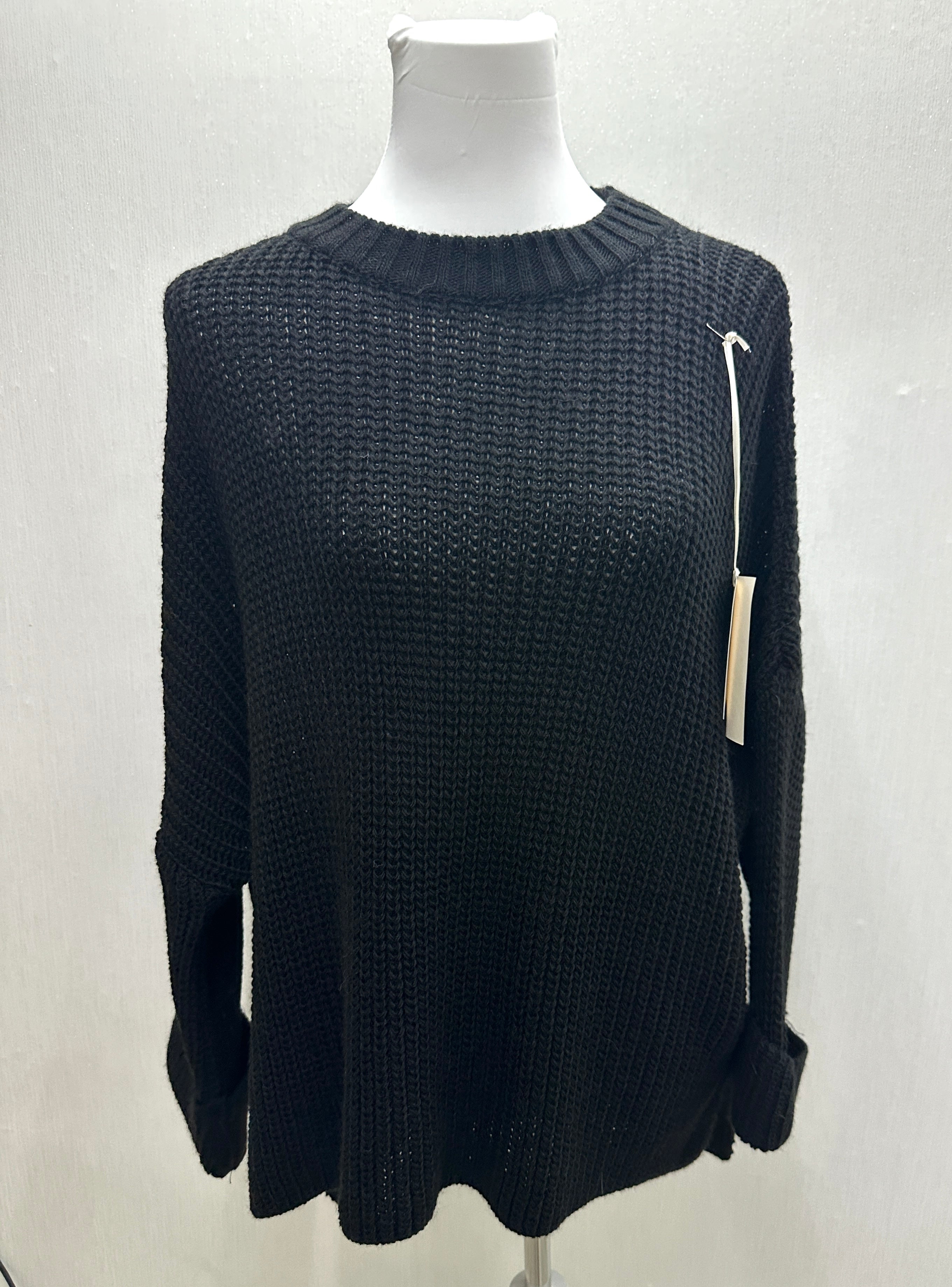 Pulli mit Schlitz schwarz